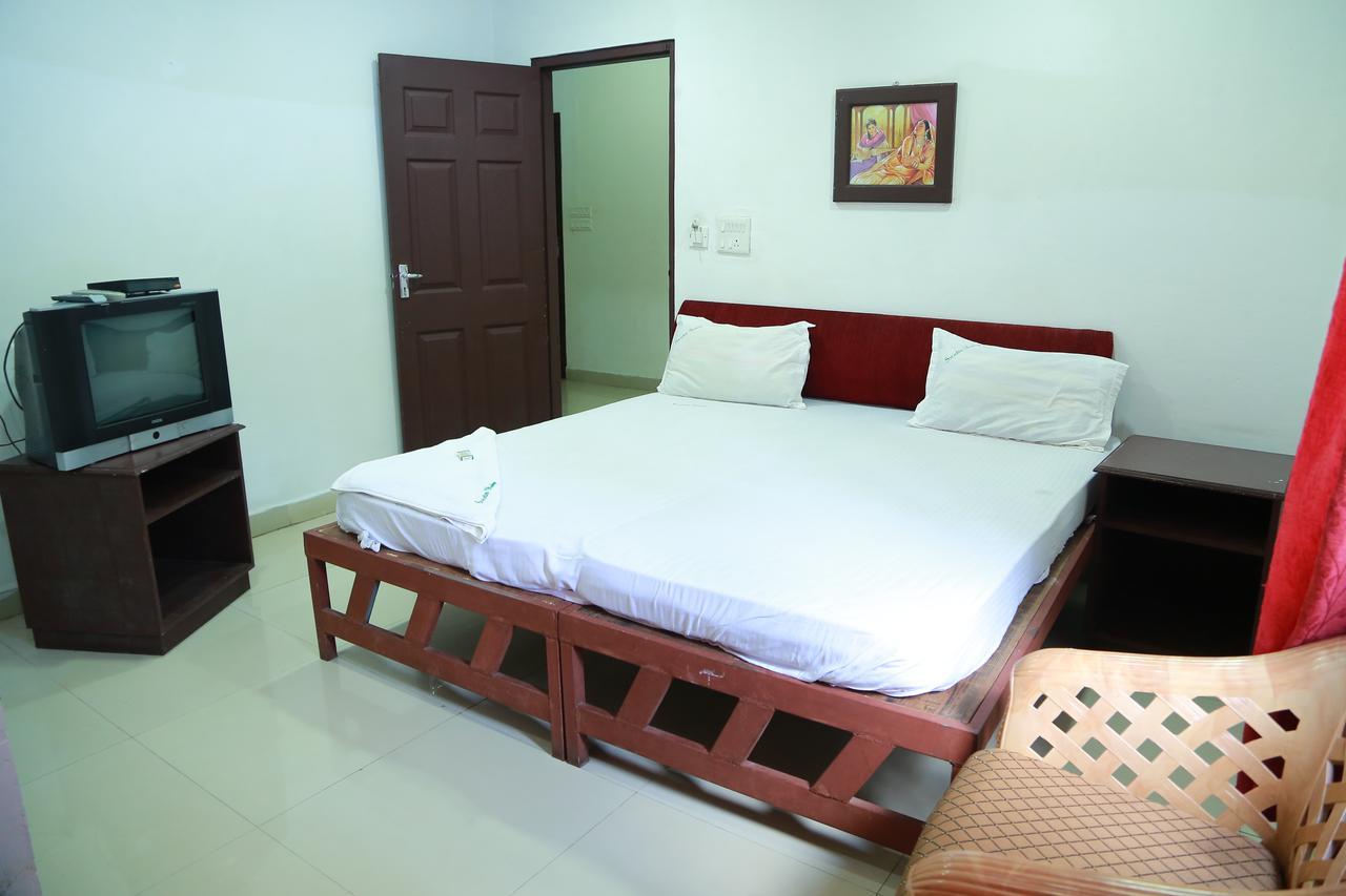 Swades Residency Hotel Cheruvalli ภายนอก รูปภาพ