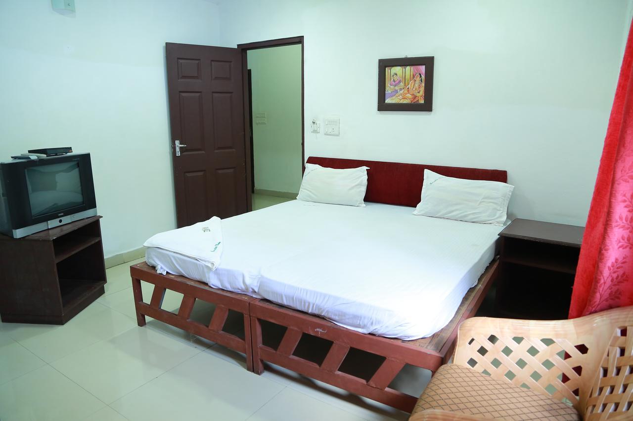 Swades Residency Hotel Cheruvalli ภายนอก รูปภาพ
